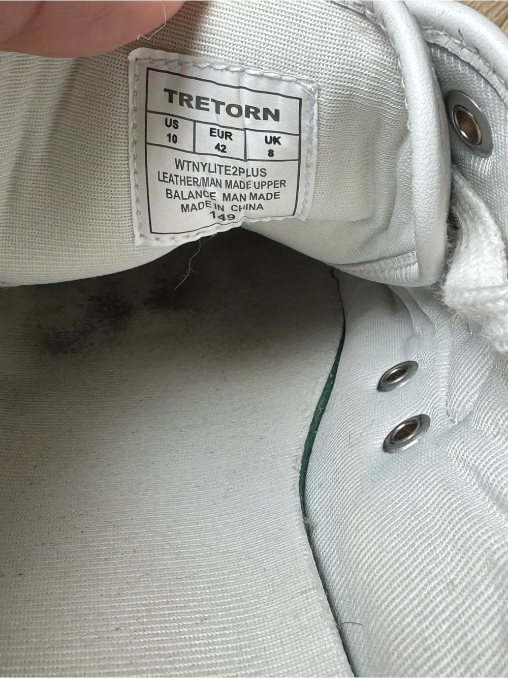 Reform Classic White Leather sneakers sz 10 women’s Price Firm!